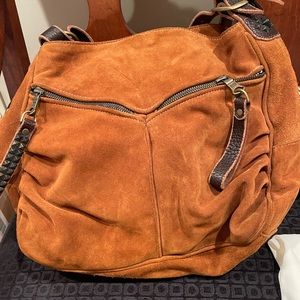 Tylie Malibu suede hobo. Gently used.